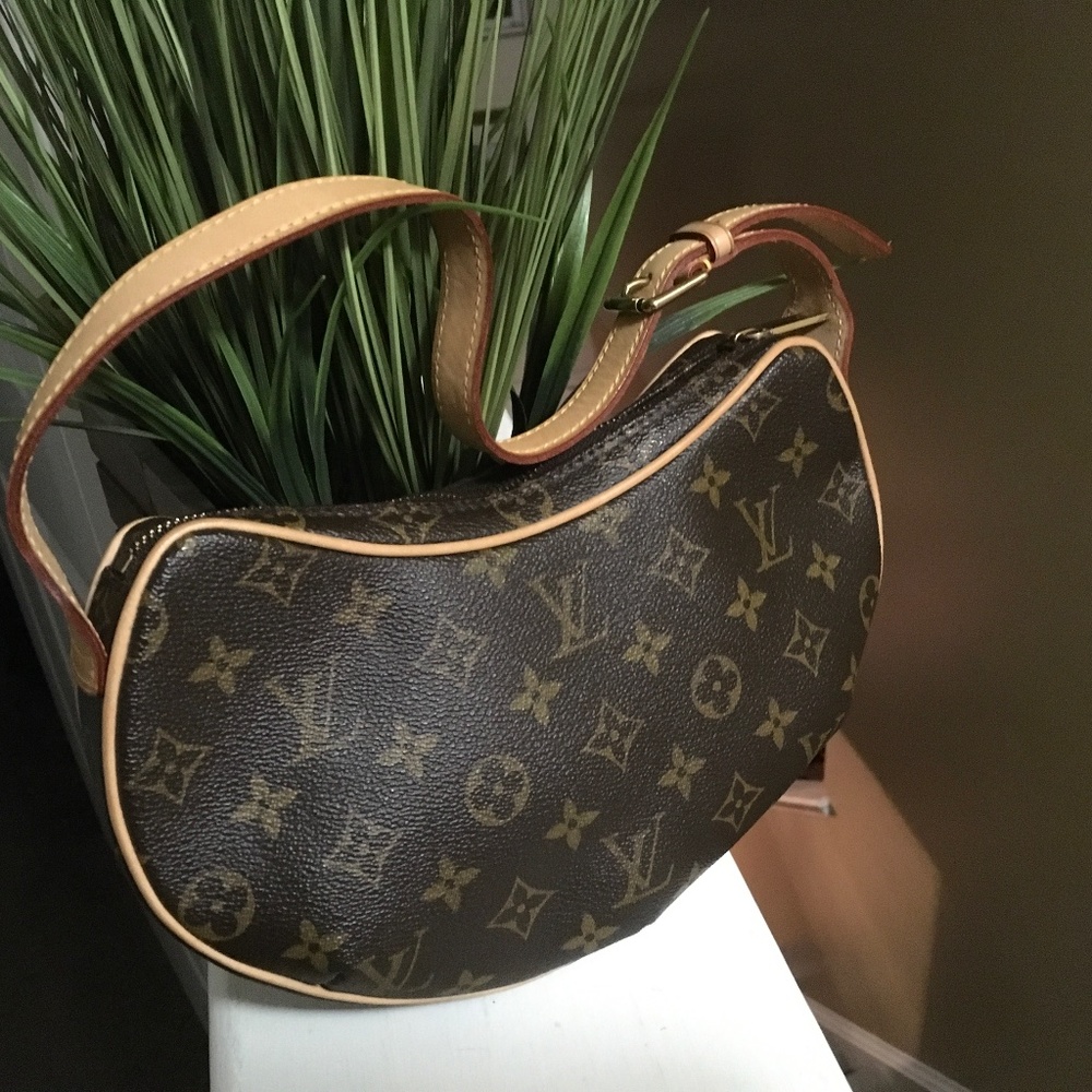 Louis Vuitton Croissant PM Bag